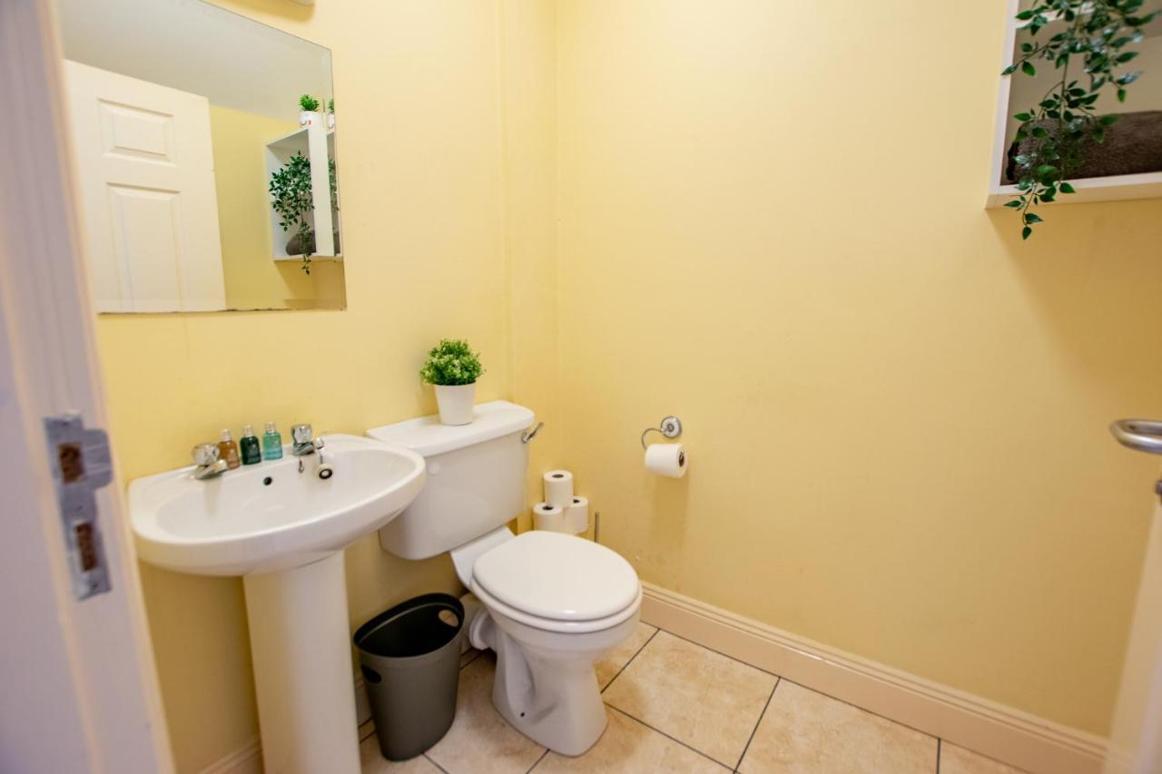 126 - Gort Na Coiribe 4 Bedroom Duplex, By Shortstays Galway Exterior foto